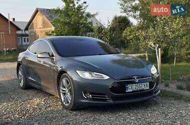 Лифтбек Tesla Model S 2013 в 