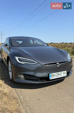 Лифтбек Tesla Model S 2016 в Черноморске