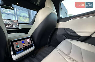 Лифтбек Tesla Model S 2021 в 