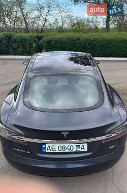Лифтбек Tesla Model S 2016 в 