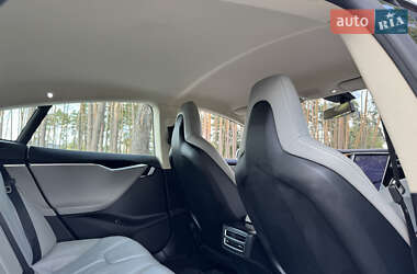 Лифтбек Tesla Model S 2014 в 