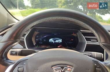 Лифтбек Tesla Model S 2016 в 