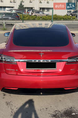 Лифтбек Tesla Model S 2017 в 