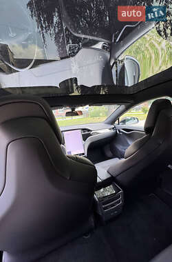 Лифтбек Tesla Model S 2018 в 