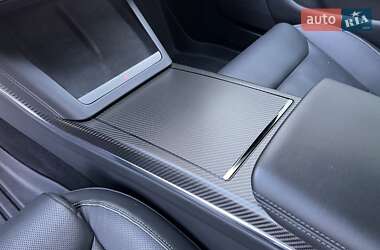 Лифтбек Tesla Model S 2022 в 