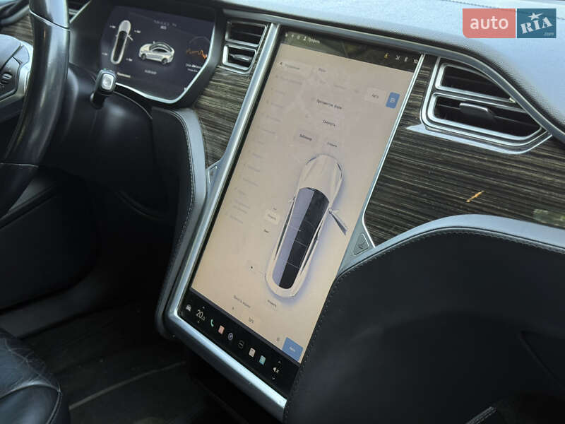 Лифтбек Tesla Model S 2014 в Ивано-Франковске