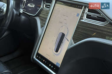 Лифтбек Tesla Model S 2014 в 