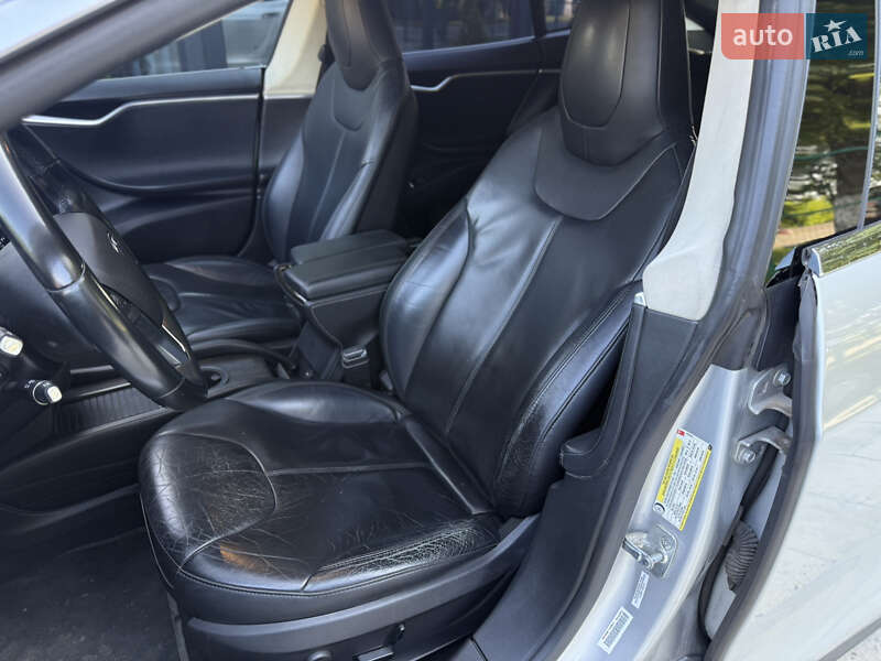 Лифтбек Tesla Model S 2014 в Ивано-Франковске