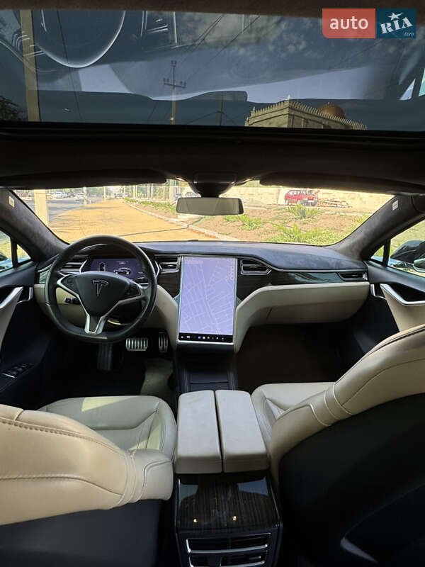 Лифтбек Tesla Model S 2015 в Одессе