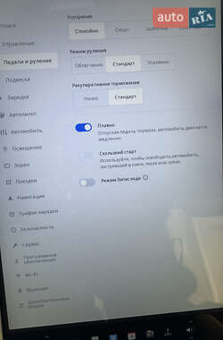 Лифтбек Tesla Model S 2015 в 