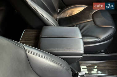 Лифтбек Tesla Model S 2015 в 