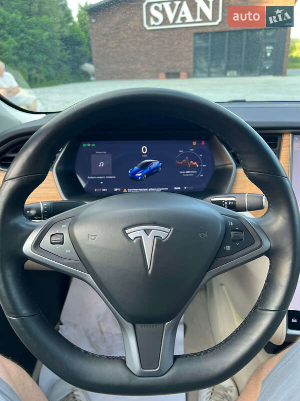 Ліфтбек Tesla Model S 2018 в Чернівцях