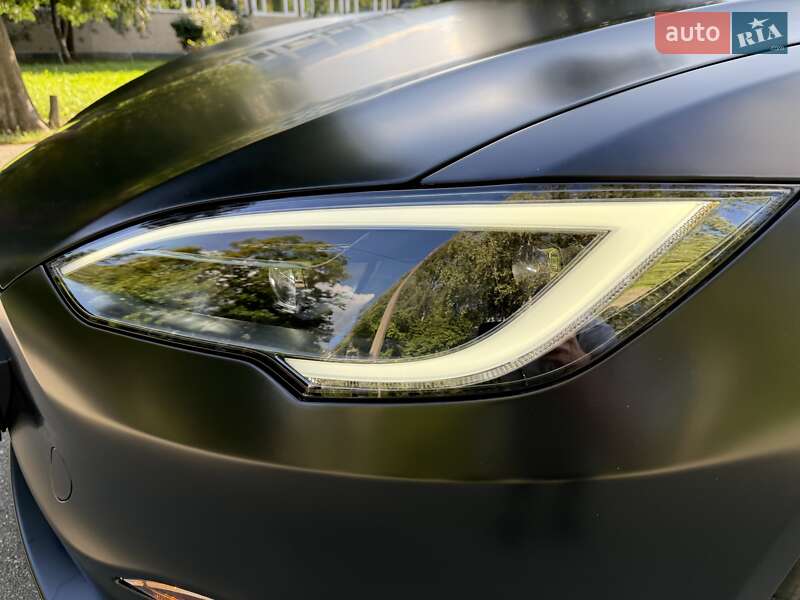 Ліфтбек Tesla Model S 2024 в Києві