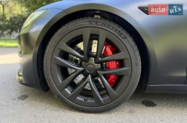 Лифтбек Tesla Model S 2024 в Киеве