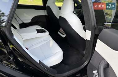Лифтбек Tesla Model S 2024 в 