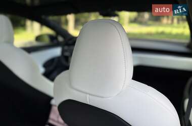 Лифтбек Tesla Model S 2024 в 