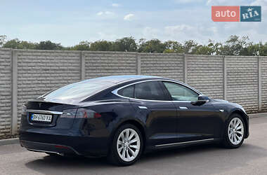 Лифтбек Tesla Model S 2013 в 