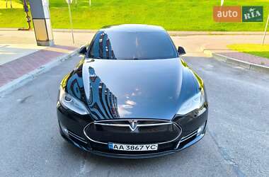 Лифтбек Tesla Model S 2014 в 