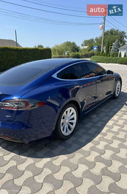 Лифтбек Tesla Model S 2016 в 