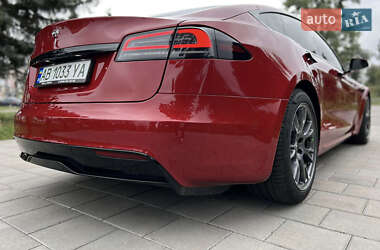 Лифтбек Tesla Model S 2022 в 