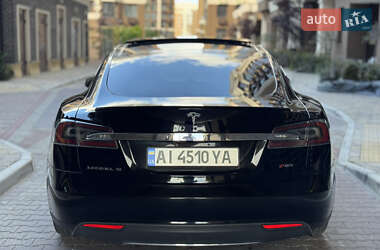Лифтбек Tesla Model S 2012 в 