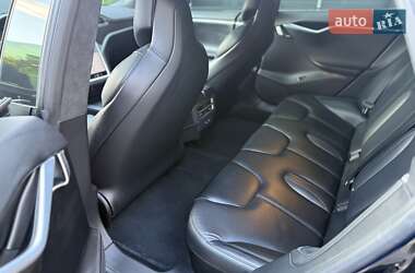 Лифтбек Tesla Model S 2017 в 