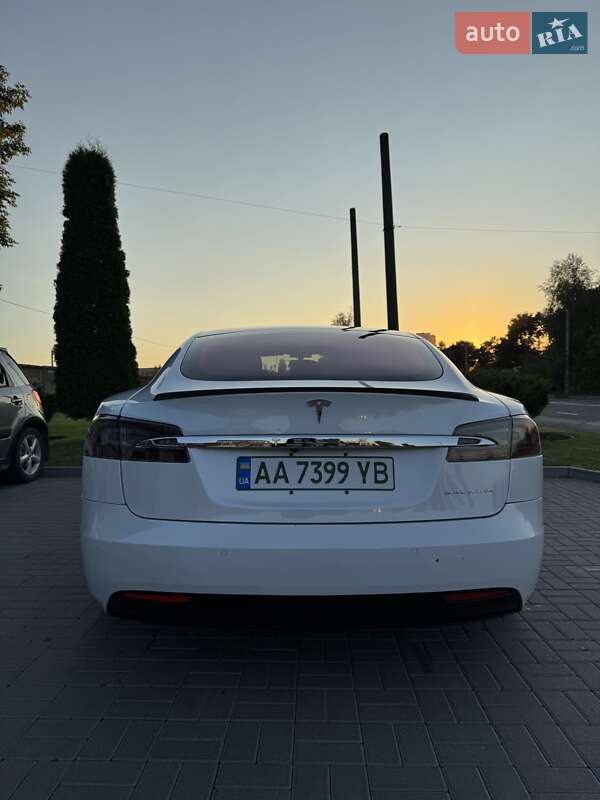Лифтбек Tesla Model S 2020 в Каменец-Подольском фото 7 Лифтбек Tesla Model S 2020 в Каменец-Подольском