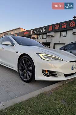 Лифтбек Tesla Model S 2020 в 