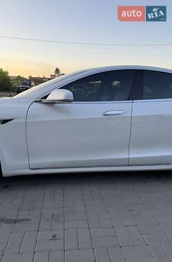 Лифтбек Tesla Model S 2020 в 