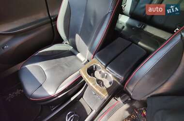 Лифтбек Tesla Model S 2012 в 