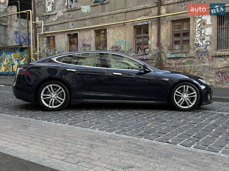 Лифтбек Tesla Model S 2013 в Одессе