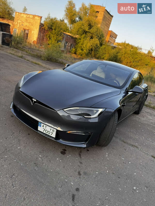 Ліфтбек Tesla Model S 2022 в Калуші