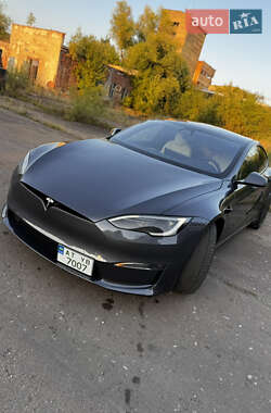 Лифтбек Tesla Model S 2022 в 
