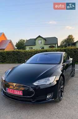 Ліфтбек Tesla Model S 2013 в Івано-Франківську