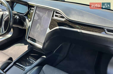 Лифтбек Tesla Model S 2018 в 