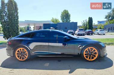 Лифтбек Tesla Model S 2021 в 