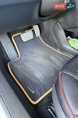 Лифтбек Tesla Model S 2013 в 