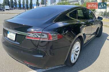 Лифтбек Tesla Model S 2016 в 