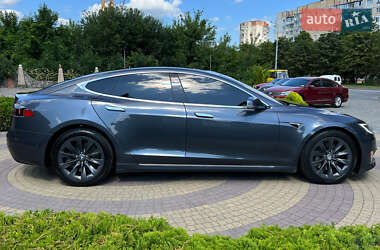 Лифтбек Tesla Model S 2019 в 