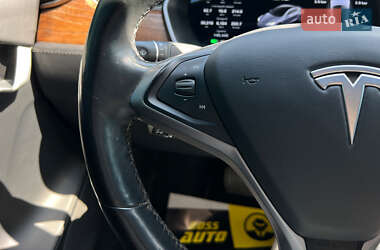 Лифтбек Tesla Model S 2019 в 