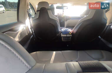 Лифтбек Tesla Model S 2013 в 