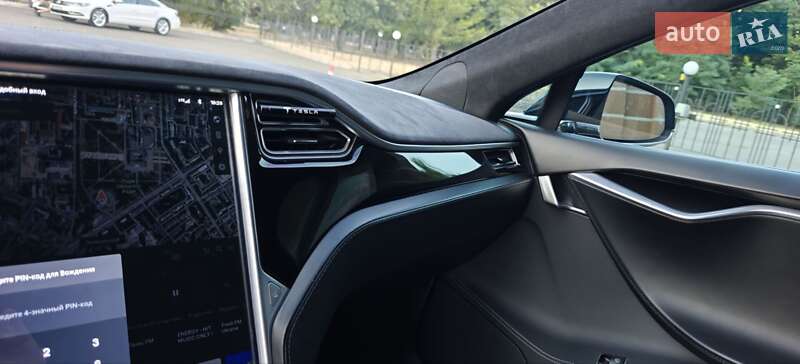 Лифтбек Tesla Model S 2014 в Одессе