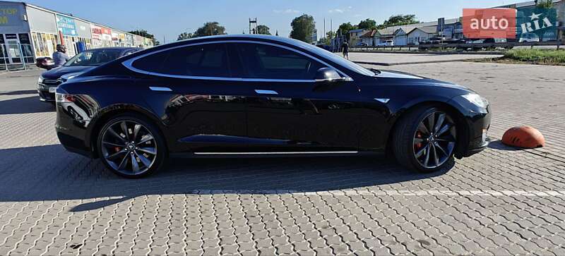 Лифтбек Tesla Model S 2014 в Одессе