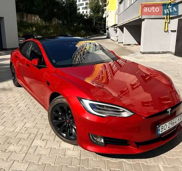 Лифтбек Tesla Model S 2020 в Тернополе