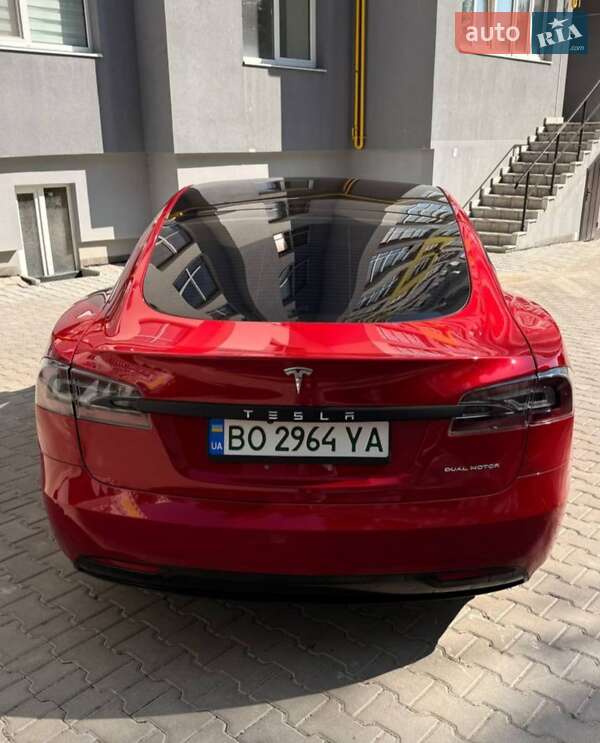 Лифтбек Tesla Model S 2020 в Тернополе