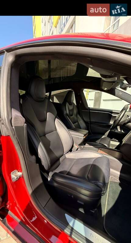 Лифтбек Tesla Model S 2020 в Тернополе