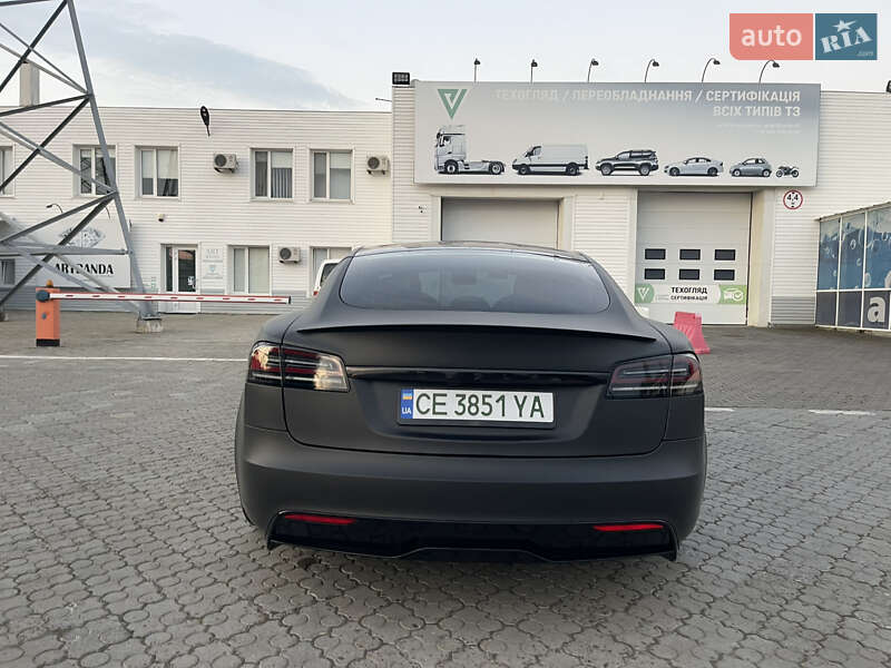 Лифтбек Tesla Model S 2023 в Черновцах