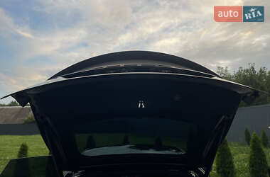 Лифтбек Tesla Model S 2023 в 