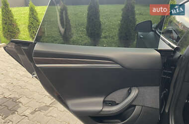 Лифтбек Tesla Model S 2023 в 