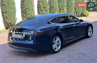 Лифтбек Tesla Model S 2013 в 